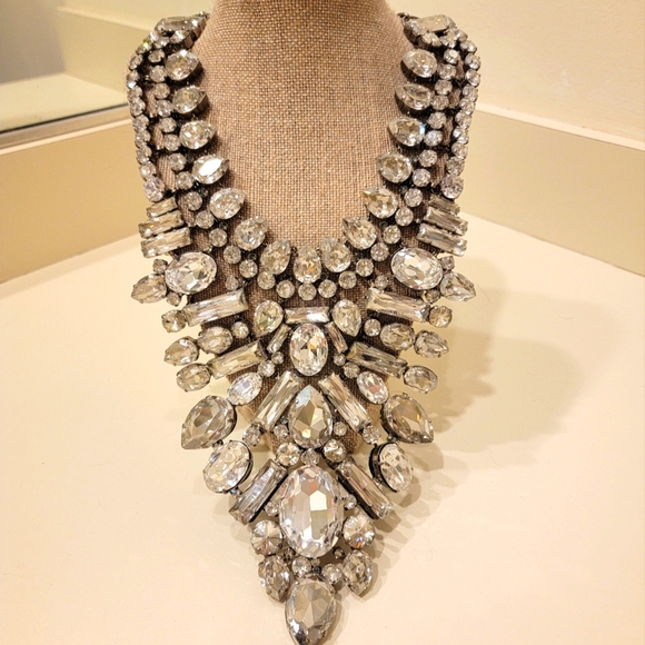 Sorrelli Crystal Cluster Statement Necklace - Picture 5 of 8